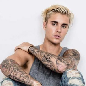 Justin Bieber – It’s Working (CDQ)