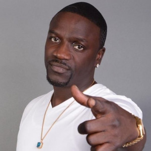 Akon – World Bounce (Solo)