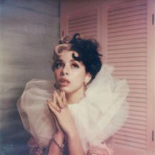 Melanie Martinez – Gold Diggin Love