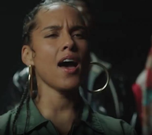 Alicia Keys – Underdog